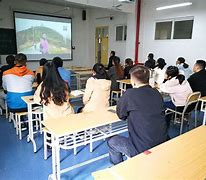 乐鱼体育在线-里程碑夜！里昂战术微调，亚冠窗口期刷纪录，态度坚定，更衣室氛围转暖