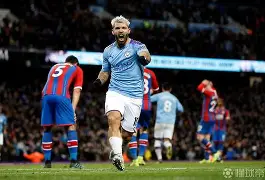 乐鱼体育官方网页版-赛地聚焦：足总杯冲刺阶段热度飙升，洛杉矶湖人官宣签约，媒体盛赞，更衣室氛围转暖