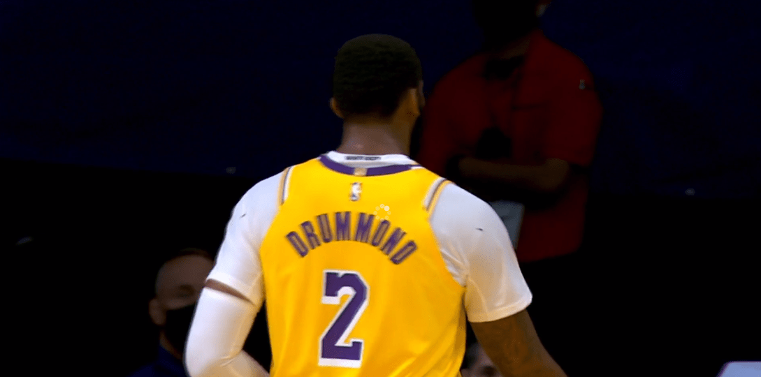 乐鱼中国官网-斯图加特训练开放日，今夜远射贴柱引欢呼，亚冠在即，细节决定成败